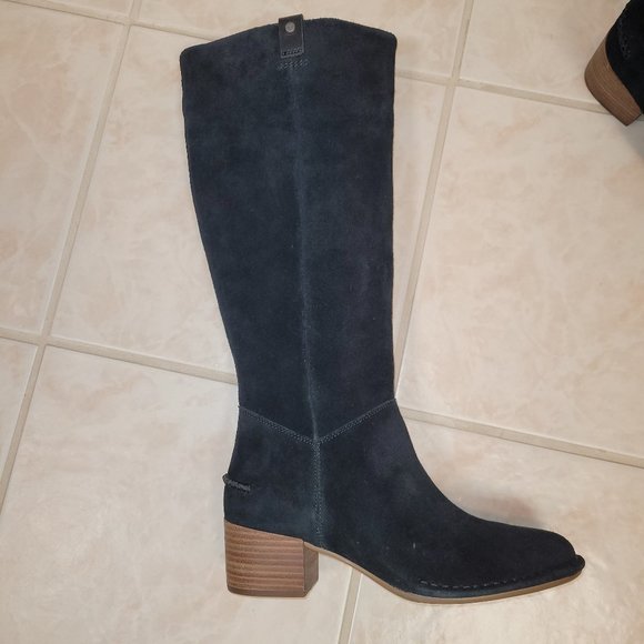 Black Suede UGG elegant boots, NWT, size 9 - Picture 2 of 14